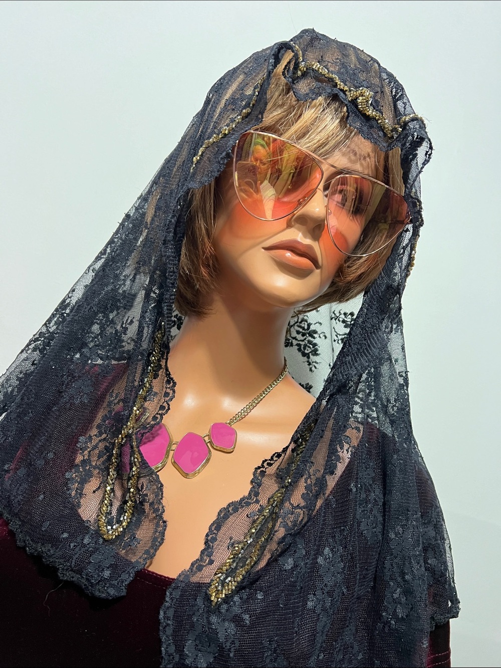 Curch Black Lace Aristocratic Ladies mantilla/veil French style